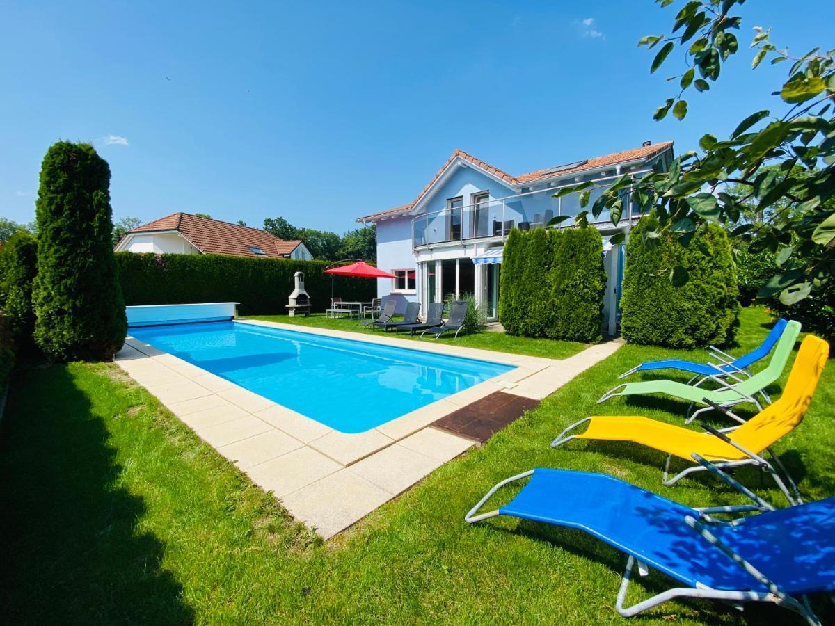 Villa With Pool - Leon'S Holiday Homes Dottikon Exterior foto